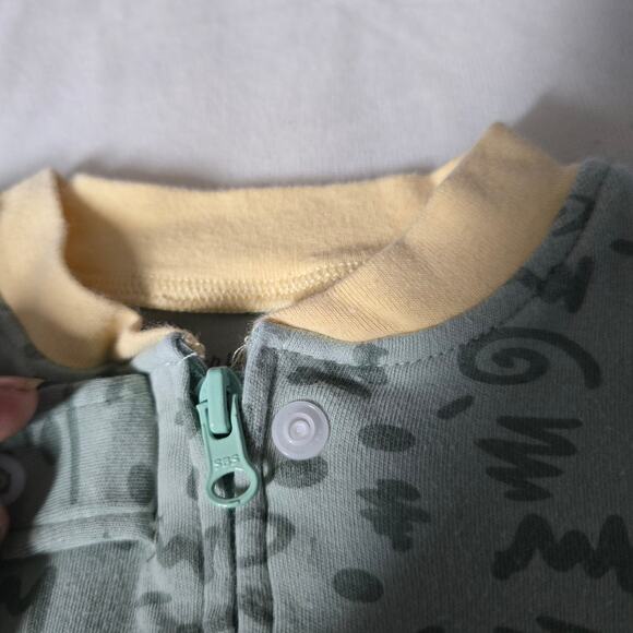 Teach Leanbh Zip Footie Pajamas 3–6M Set of 2 – Neutral, Soft Cotton - Picture 8 of 9